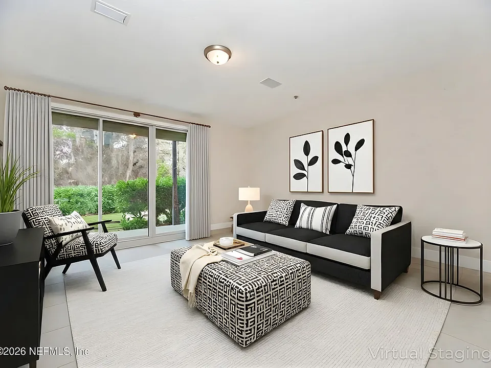4442 Rock Creek Cir