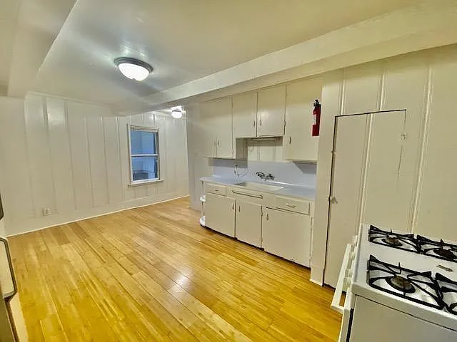 1 bed, 1.0 bath, 600 sqft, $900 — Photo 4