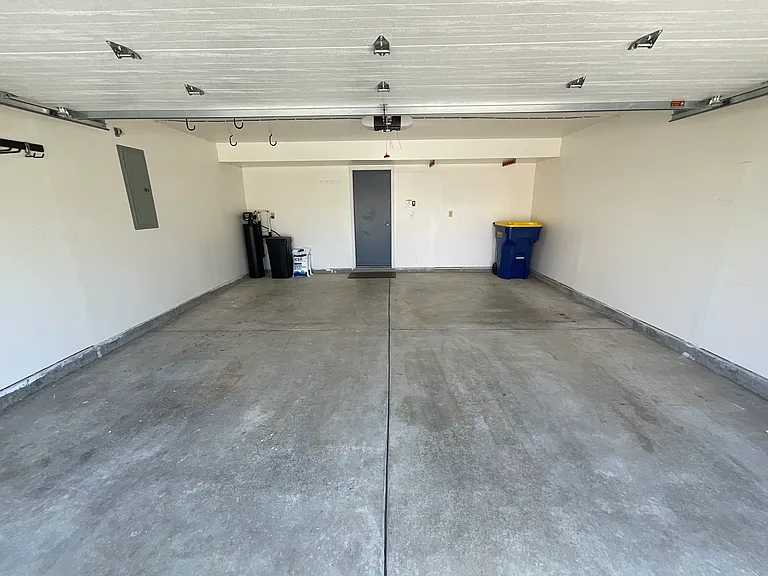 6635 W Odessa Way — Photo 44
