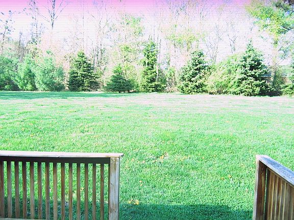 Spacious grounds in back