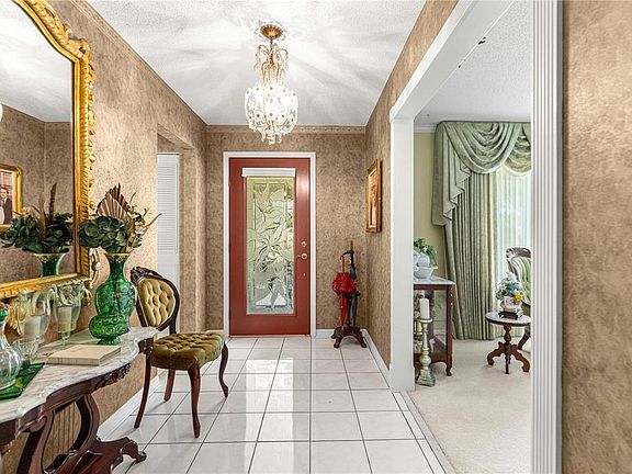 5th image of 3963 SE 15TH STREET