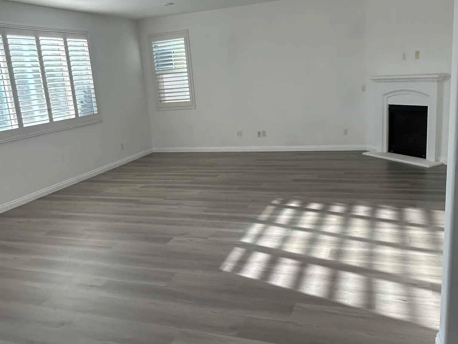 4 bed, 3.5 bath, 3217 sqft, $4,200 — Photo 4