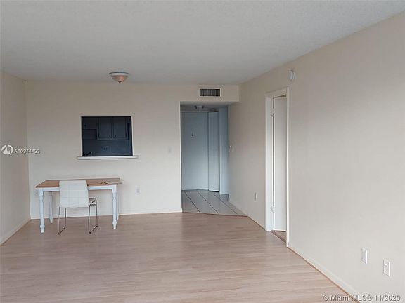 2nd image of 1300 NE Miami Gardens Dr APT 411E