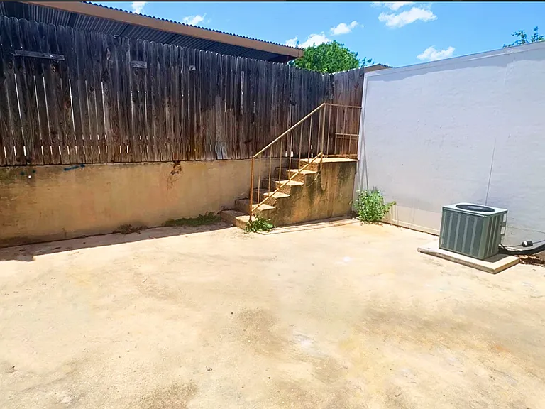 Hill Country Towne Homes — Photo 11