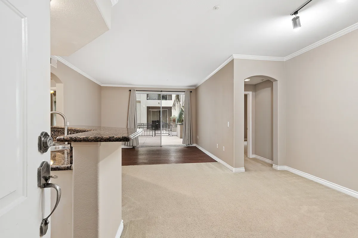2 bed, 1102 sqft, $3,590 — Photo 2