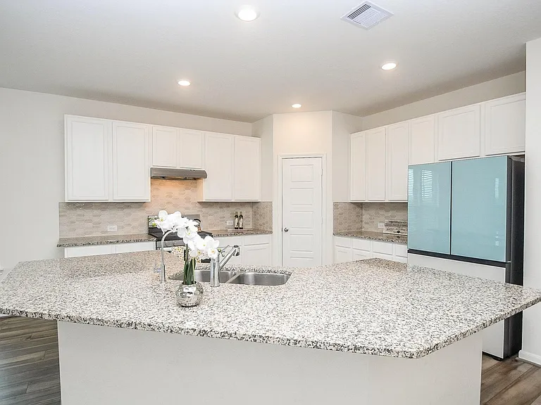 3043 Kastania Ln — Photo 10