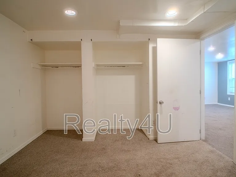 382-400 Southfork Rd — Photo 6