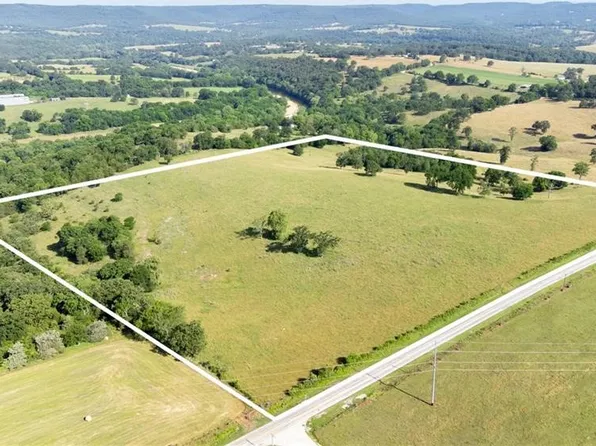 143 Highway, Berryville, AR 72616