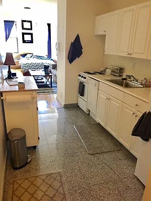 Rented by Mossanen Group | media 6