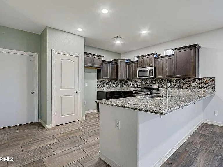 14441 Eastbrook Dr — Photo 10