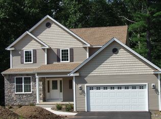 12 Claire Ln, Bloomfield, CT 06002