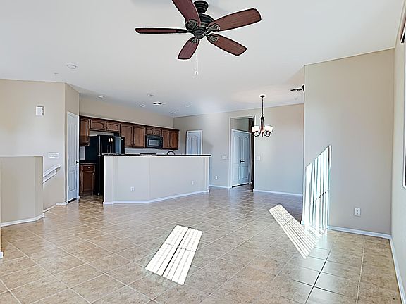3rd image of 1520 N 81st Dr