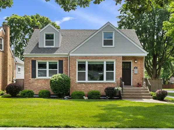 201 N Maple St, Mount Prospect, IL 60056