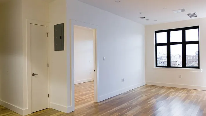 Rented by Nooklyn NYC LLC | media 84