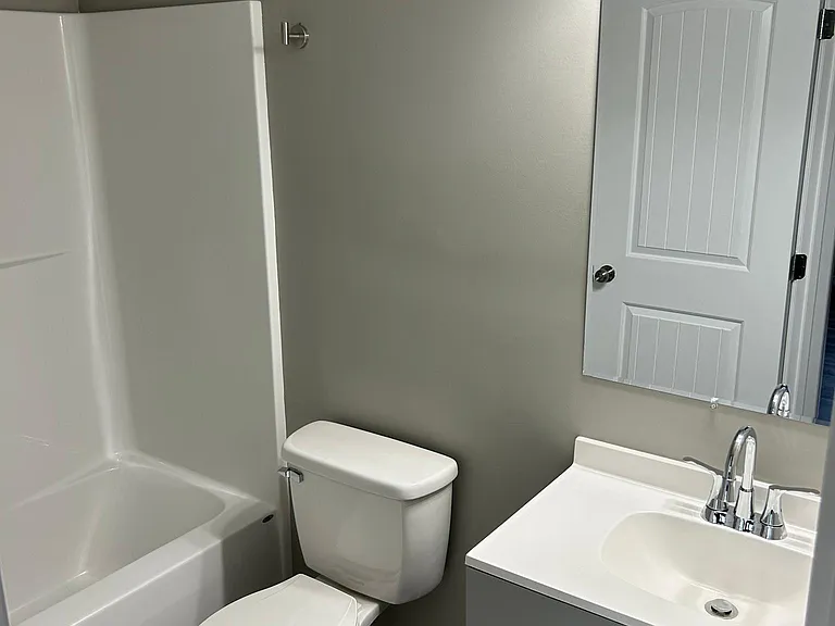 286 Keswick Dr #100 — Photo 7