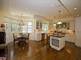 5th image of 784 Ocampo Dr