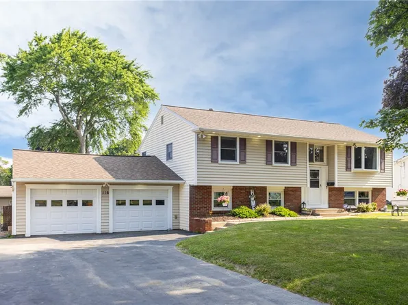 116 Churchill Dr N, Rochester, NY 14616