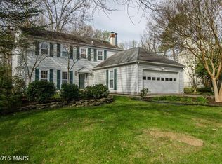 5514 Dunsmore Rd, Alexandria, VA 22315