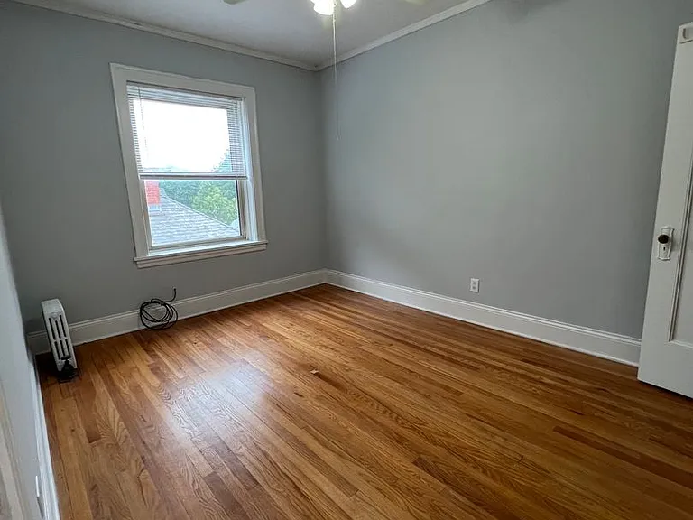 2247 Ridge Ave — Photo 4