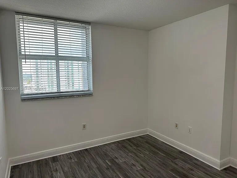 1250 S Miami Ave #1303 — Photo 21