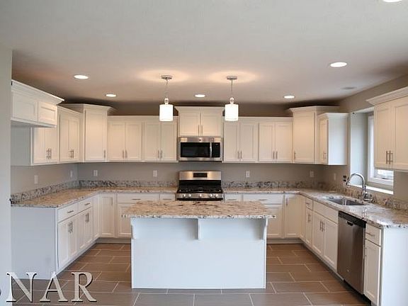 3rd image of 6214 W Clairemont Ct