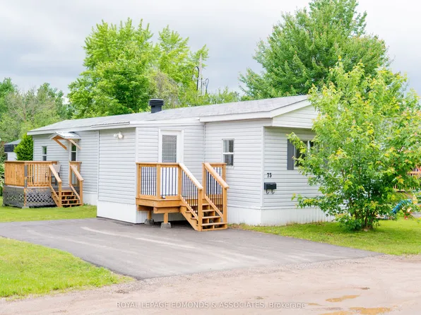 73 Pinehurst Est, Petawawa, ON K8H 2H2