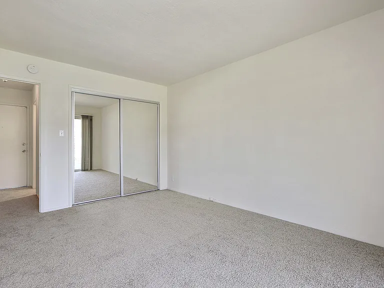 The Waterfront Apartments — Photo 13
