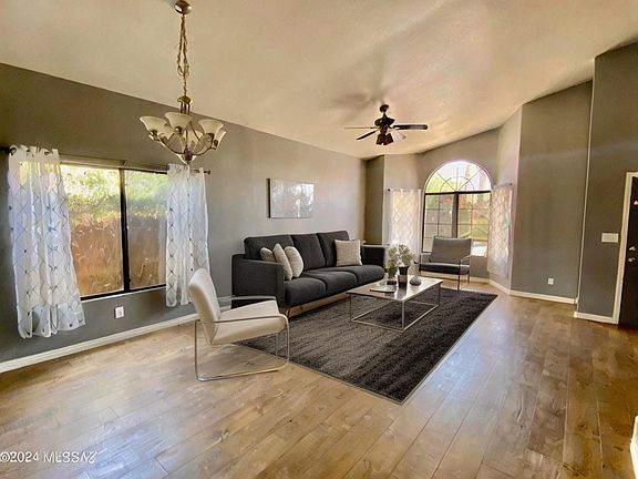 2nd image of 838 W Annandale Way