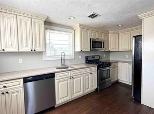 27 Southridge Dr FLOOR 2, Glen Cove, NY 11542