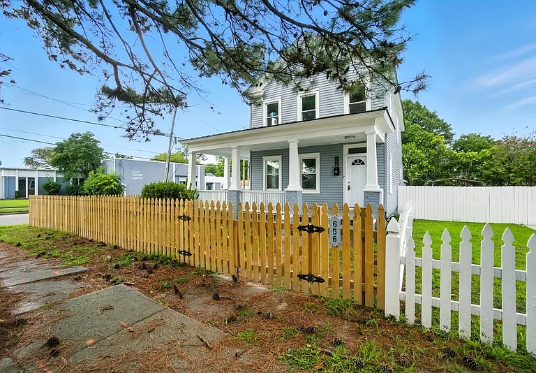 656 Florida Ave — Photo 3