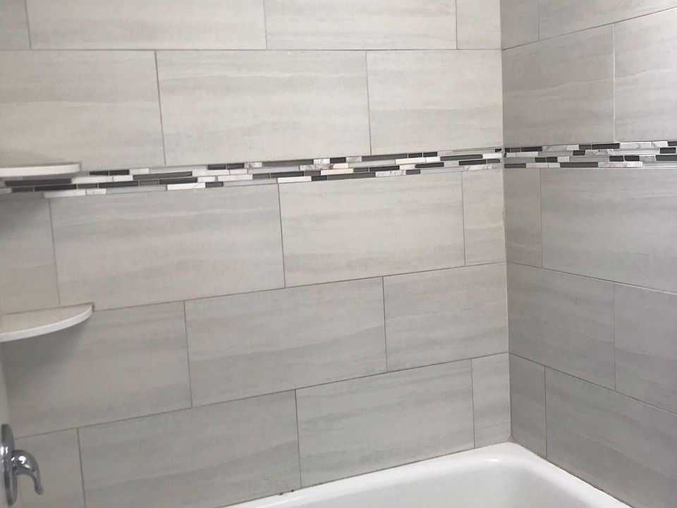 2nd image of 426 W Jefferson St Floor 2