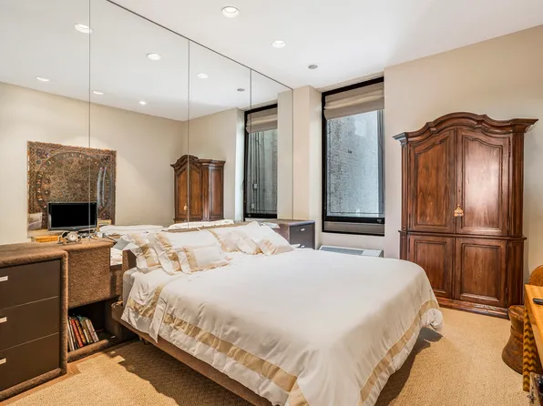 4 East 82nd Street image 22 of 25