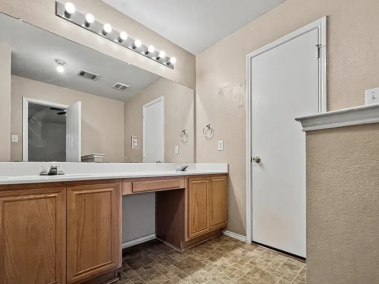 1612 Audrey Dr — Photo 5