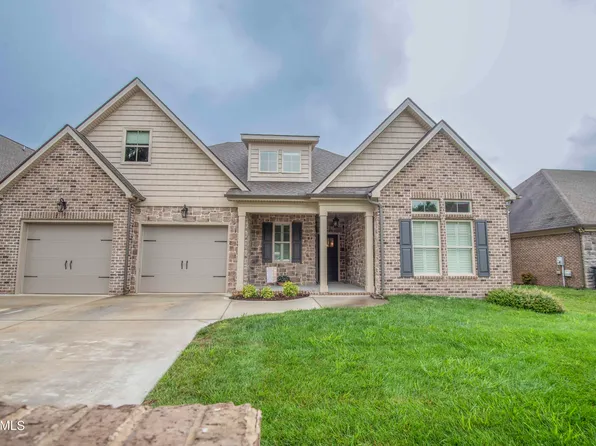 479 Chimney Rock Dr, Lenoir City, TN 37771