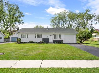 295 Newark Ln, Hoffman Estates, IL