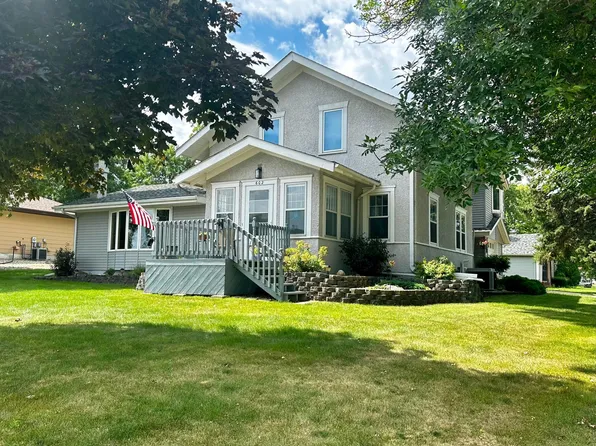 602 W Lake Ave, Worthington, MN 56187