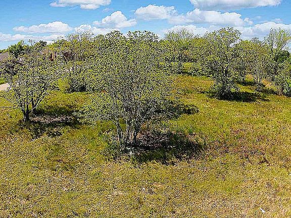 5th image of 16302 Loch Katrine Ln