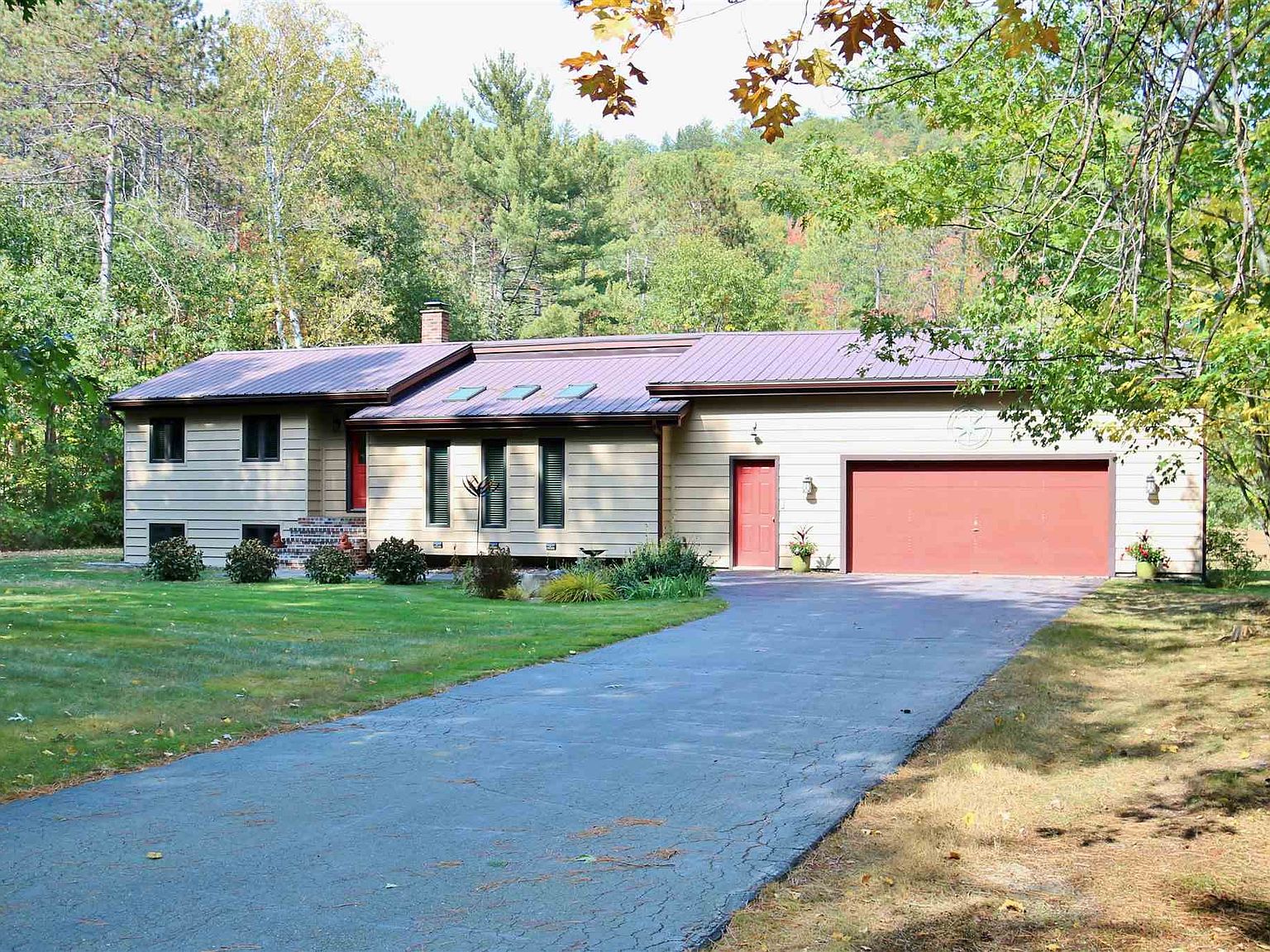 983 North Road, Shelburne, NH 03581 Zillow