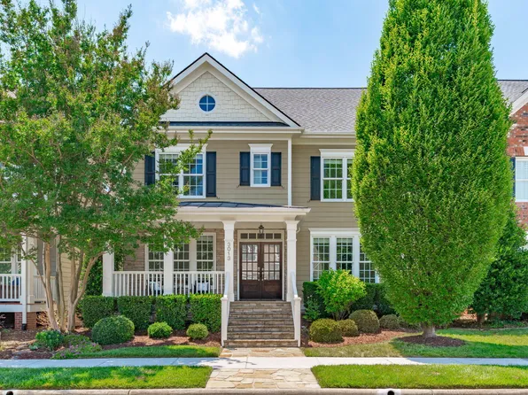 3013 Bear Oak Ln, Cary, NC 27519