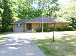 1108 Hendrick Rd, Muskegon, MI 49441