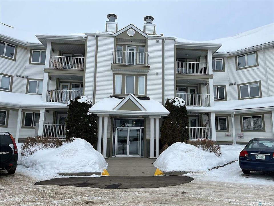 1st image of 303 Pinehouse Dr #111