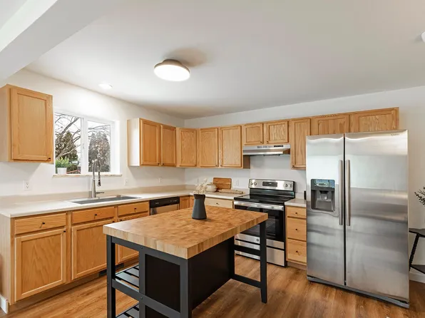 909 Defoe St APT B, Missoula, MT 59802
