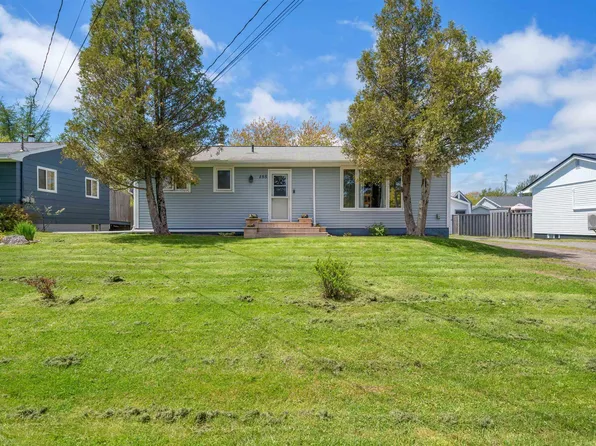155 Cedar St, Pictou, NS B0K 1X0