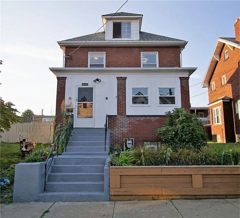 549 E 8th Ave photo 1