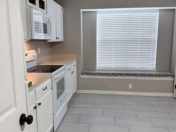 4th image of 9108 Gristmill Ct