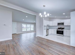 1005 Jeffrey Ln, Langhorne, PA 19047