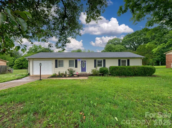 109 Oxford St, Shelby, NC 28152