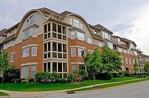 1st image of 200 N River Ln Unit 403