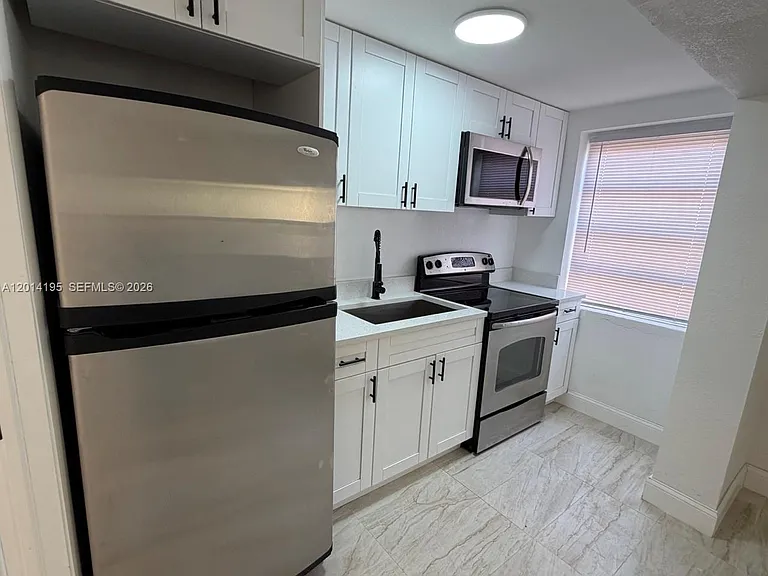 7840 NW 5th Ave #REAR — Photo 7