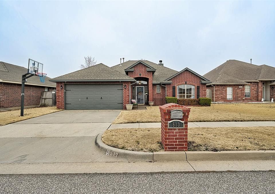 1st image of 513 SW 154th Ct